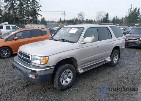 2000 Toyota 4Runner Sr5 V6 from USA, damaged, VIN JT3GN86R4Y0174075